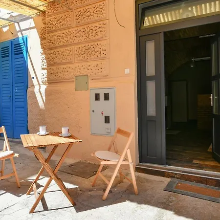 Rosenberger, Center With Parking