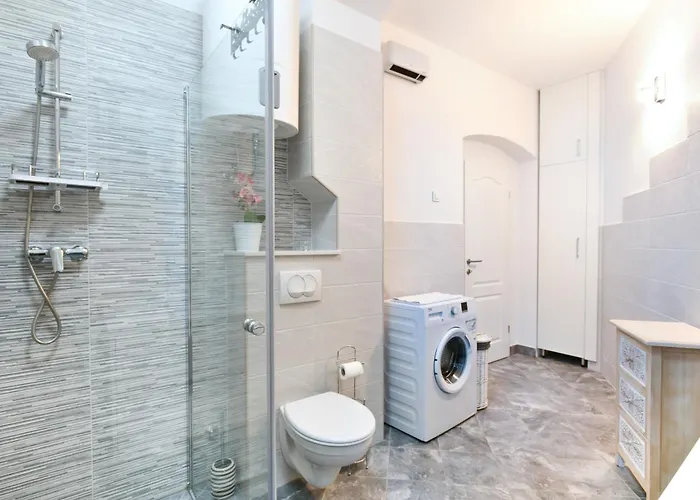 Rosenberger, Center With Parking * Opatija