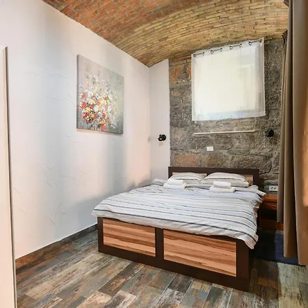 Rosenberger, Center With Parking أوباتيا