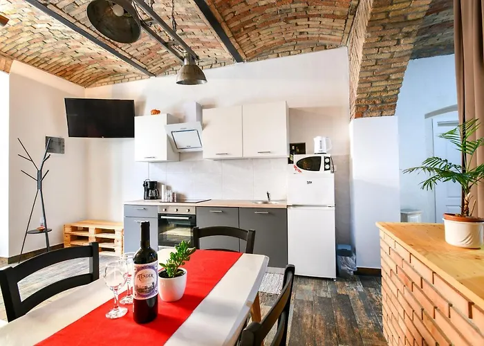 Rosenberger, Center With Parking Appartement *