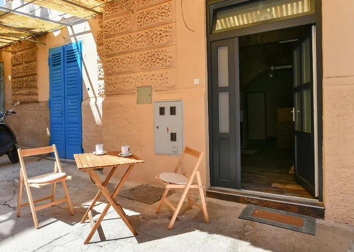 Rosenberger, Center With Parking